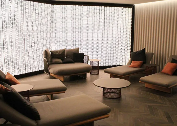 Hotel Dorint & Locarno-riazzino 4*